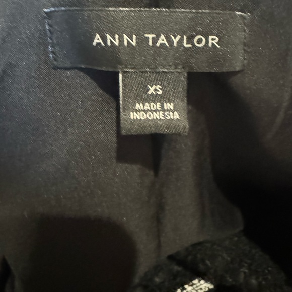 Ann Taylor Black tweed boucle pocket jacket XS 2 4 - Picture 8 of 9